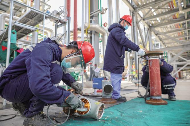 恒力化工检修车间高质量完成装置技改工作